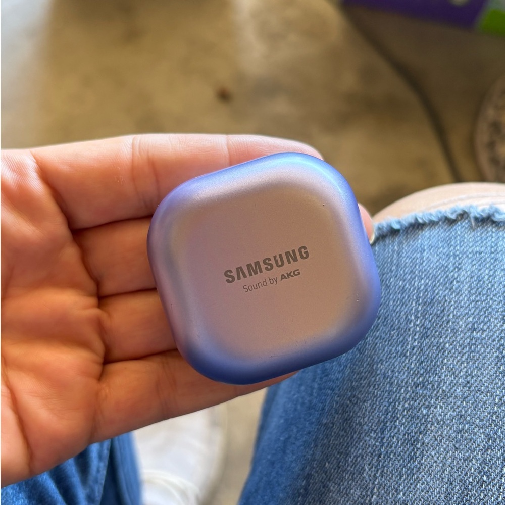 Samsung Galaxy Pro Buds in Purple